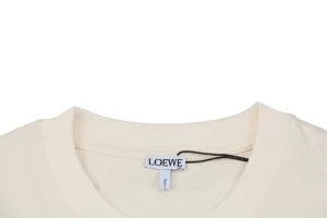 Neckline