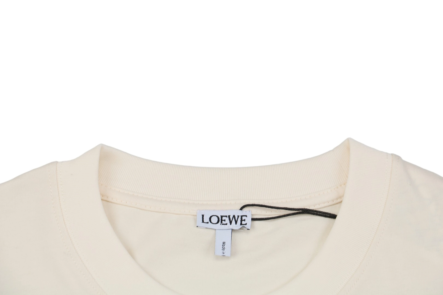 Neckline