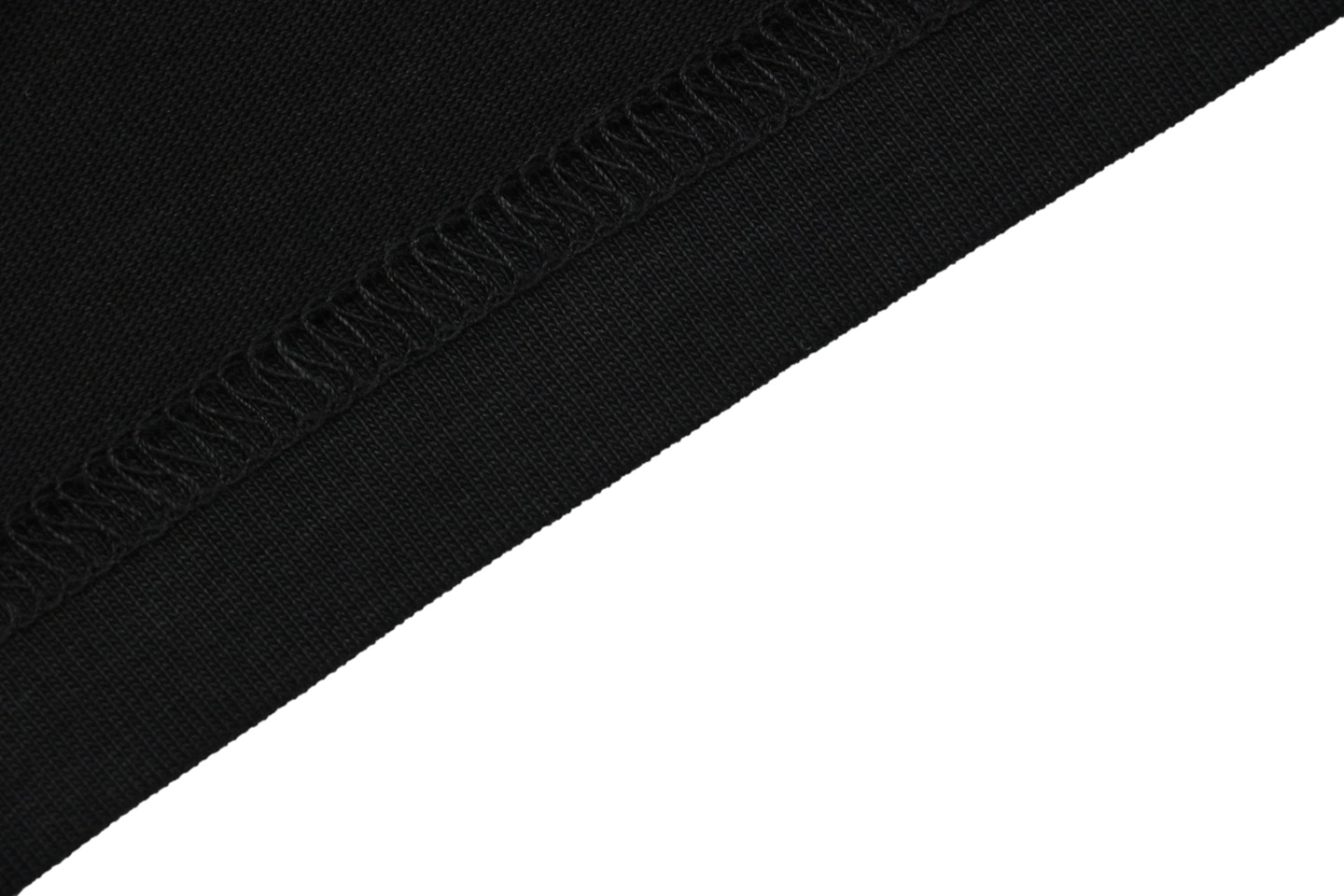 L Sleeve Logo Patch Embroidered T-shirt20.jpeg