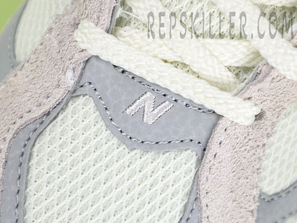 New Balance 9060 “Moonbeam Sea Salt”9
