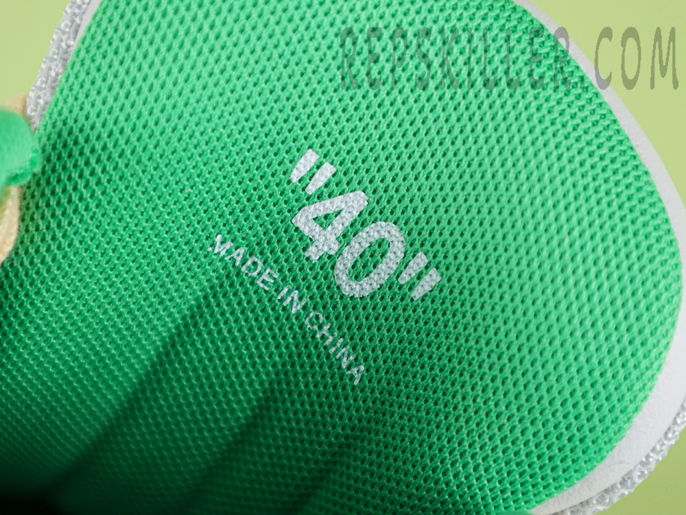 Off-White Out of Office Low 'Light Grey Green'2