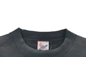Neckline