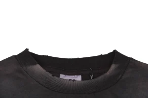 Neckline