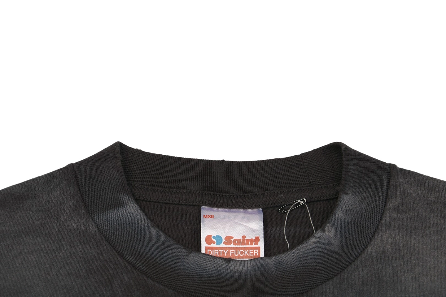 Neckline
