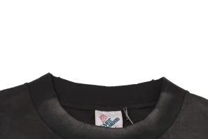 Neckline