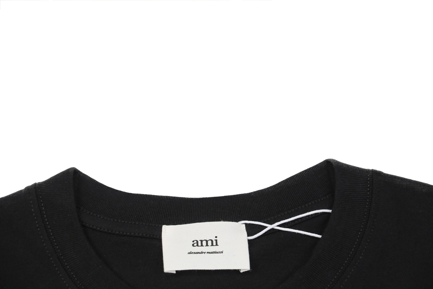 Ami Cracked Heart Logo Print T-shirt18.jpeg