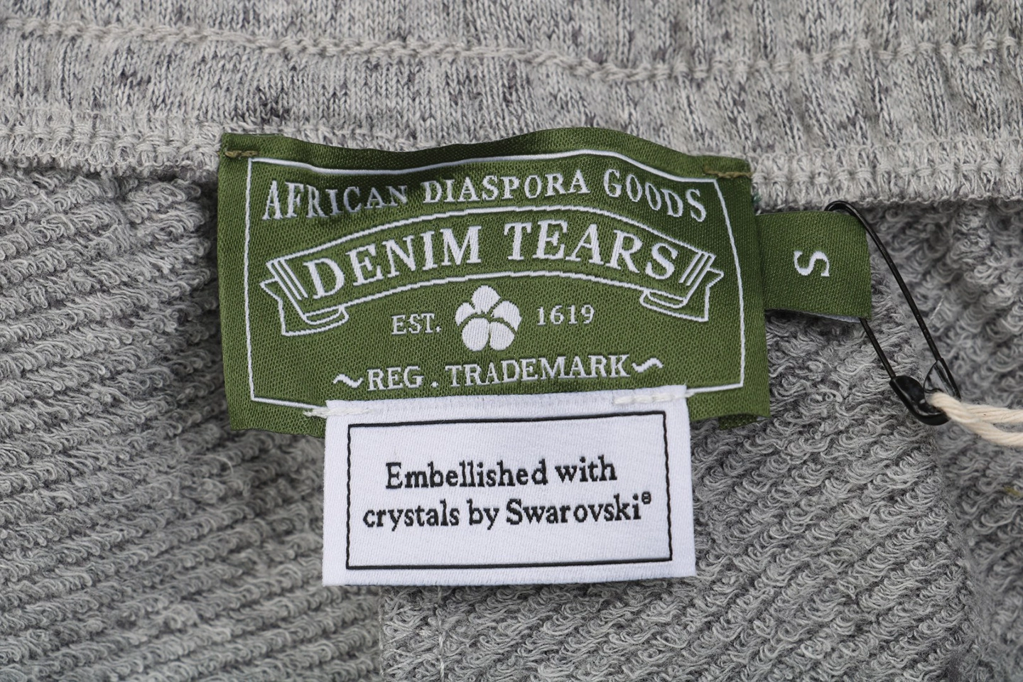 Logo tag