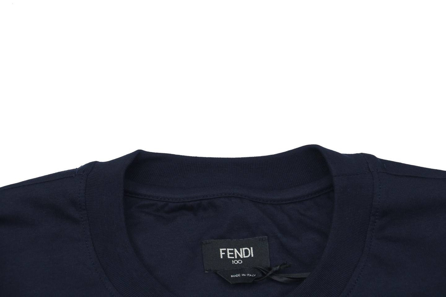 Neckline