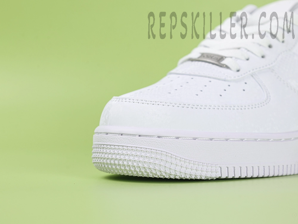 Toe cap