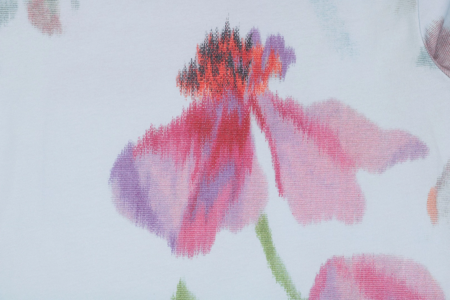 L All-Over Floral Print T-shirt2.jpeg