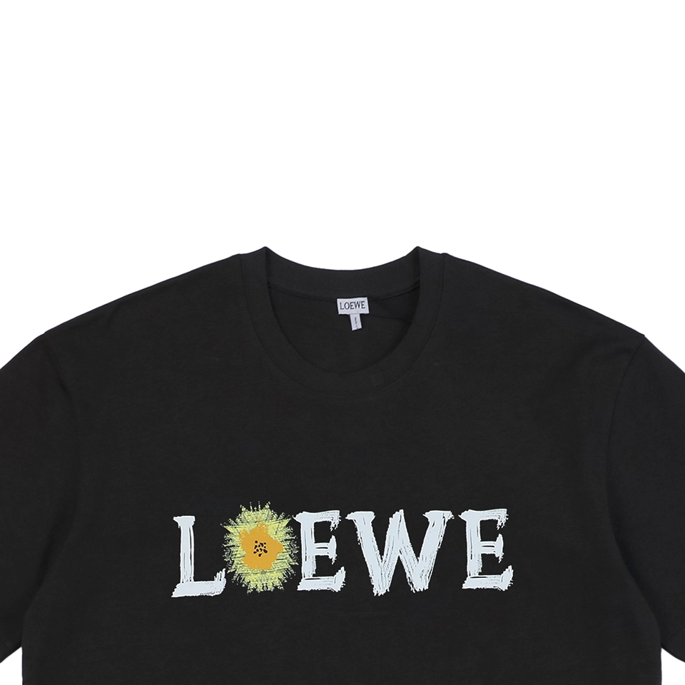 L Daisy Logo Print T-shirt Black