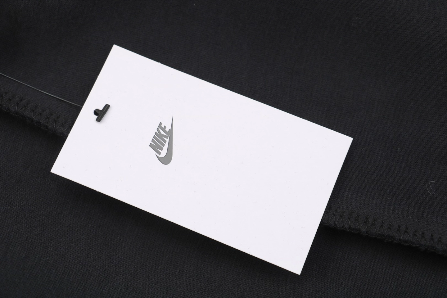 Logo tag