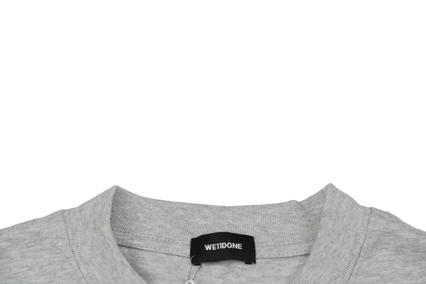 Neckline