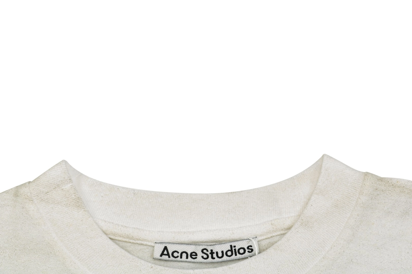 Neckline