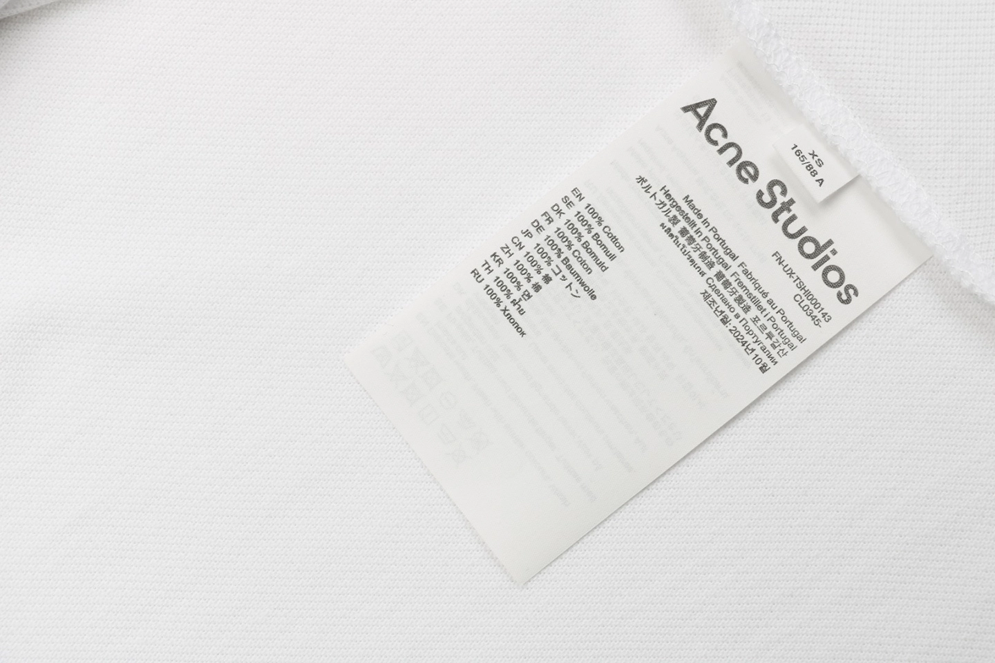 Acne Studios 3D Logo Embroidered T-Shirt Wash tag