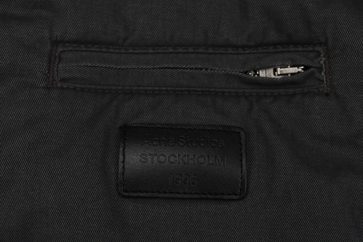 Logo tag