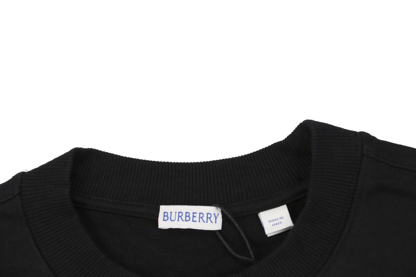 Neckline