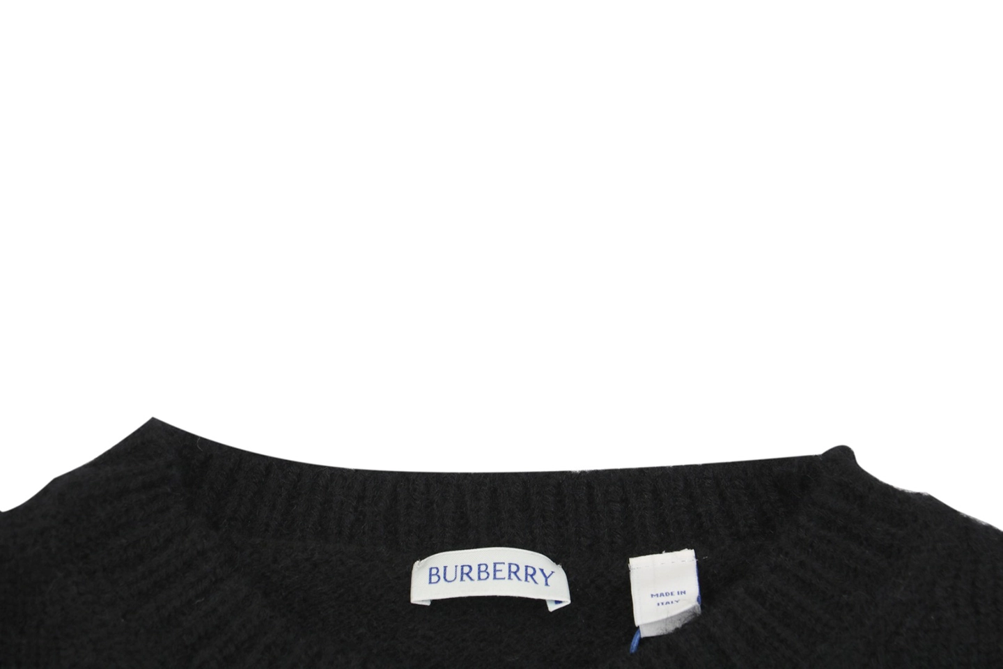 Neckline