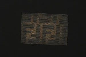 logo print