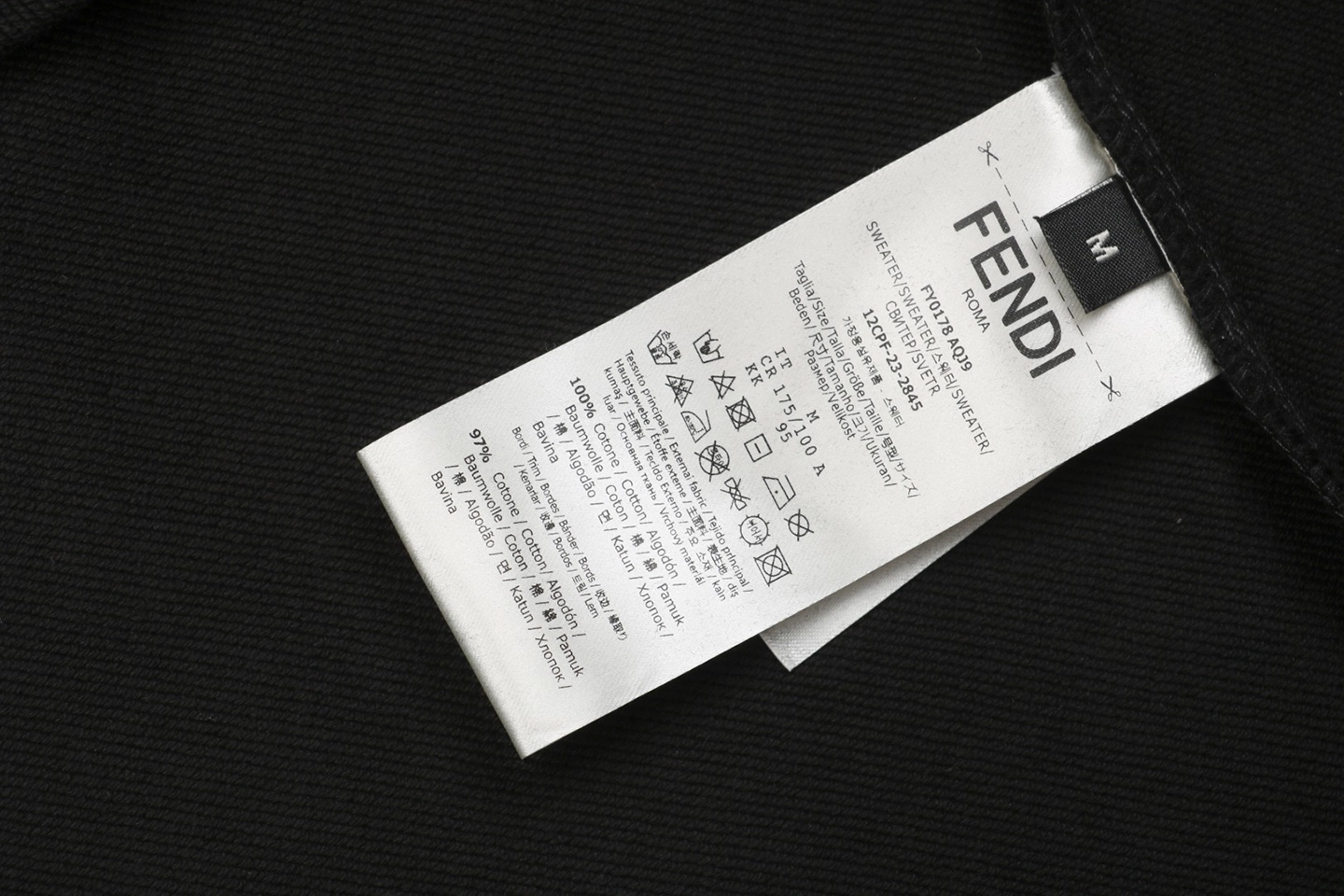 logo tag