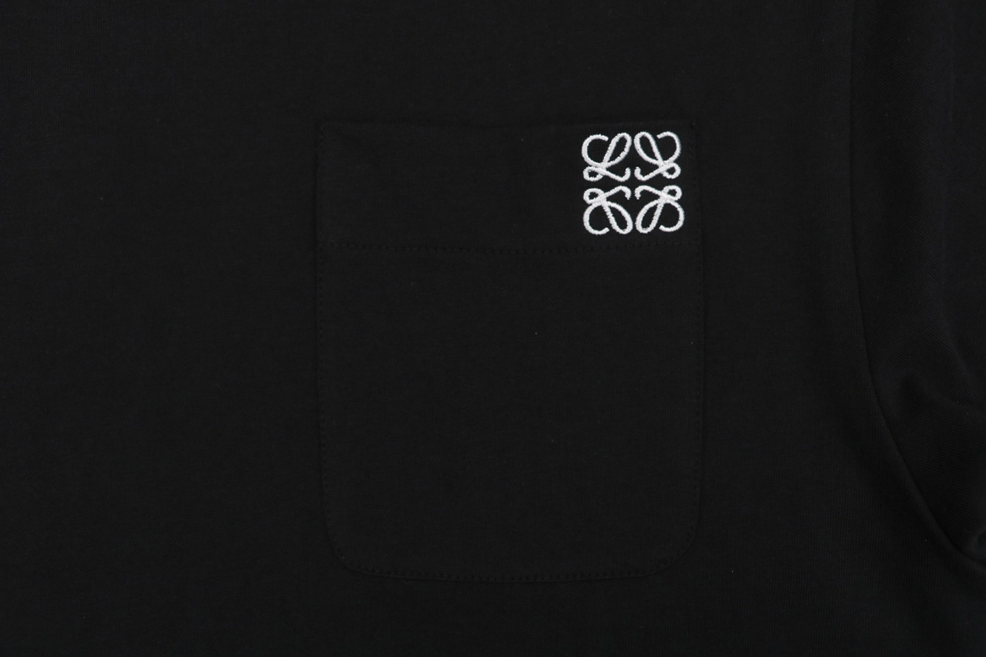 L Embroidered Anagram Pocket Shirt10.jpeg
