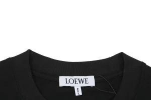 Neckline