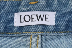 Logo tag