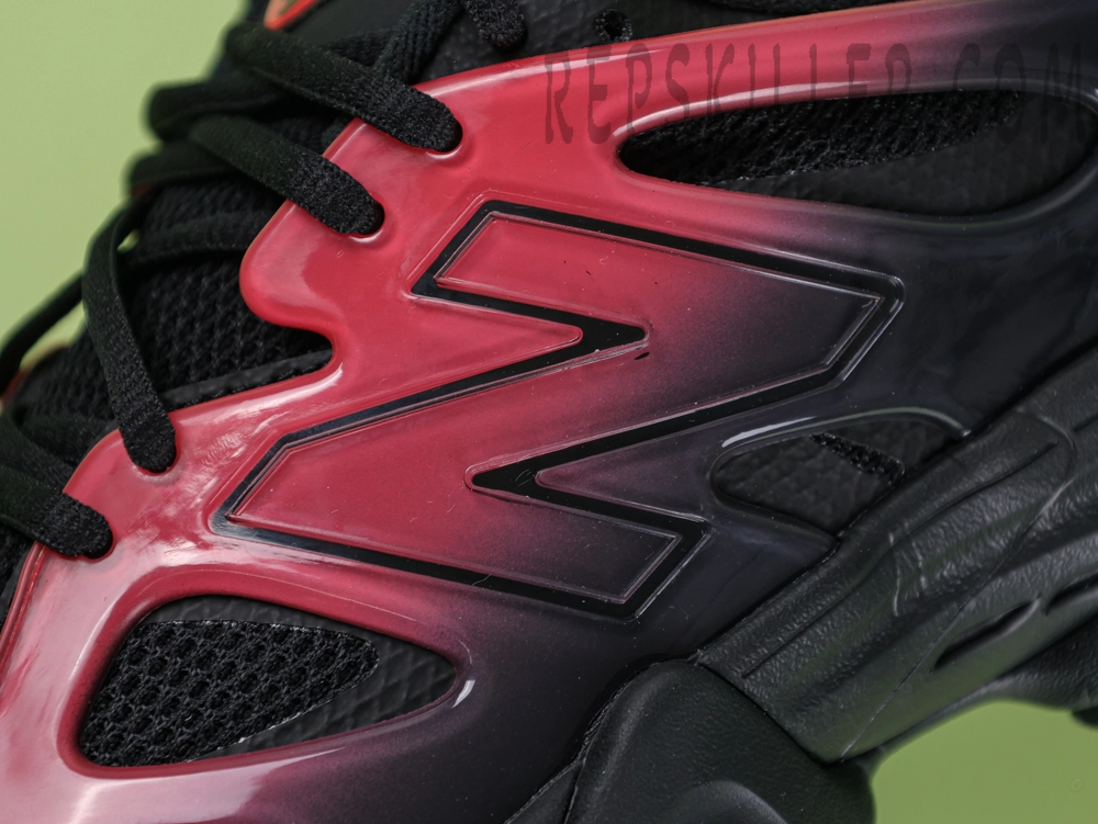 Shoe side Logo