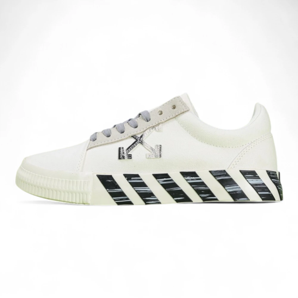 Off-White Wmns Vulc Sneaker 'White Black'
