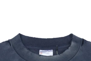 Neckline