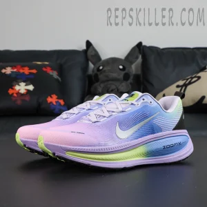 Nike Vomero 18 SE ‘Mood Ring Pack’ lateral view with blue-lime ZoomX foam and dynamic mesh fade