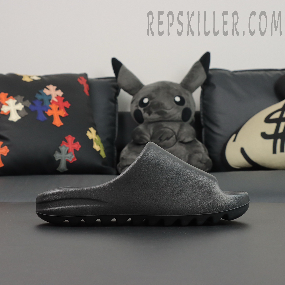 Yeezy Slides 'Onyx' Replica