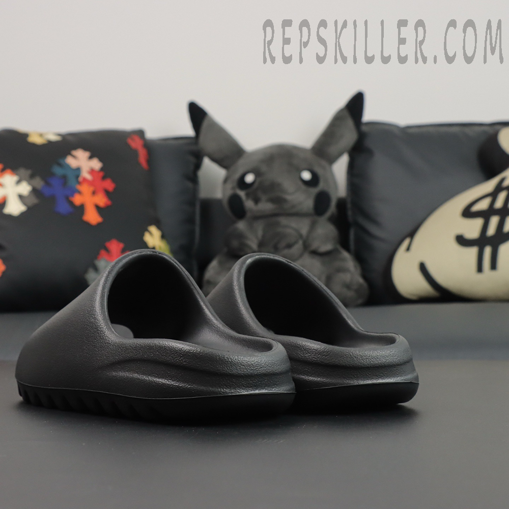 Yeezy Slides 'Onyx' Replica