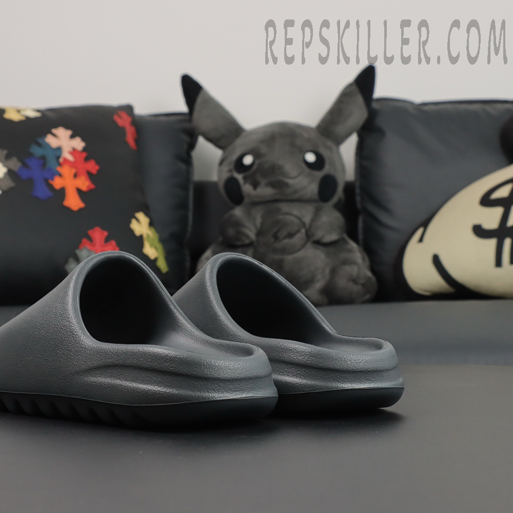 Yeezy Slides ‘Slate Grey’ Replica