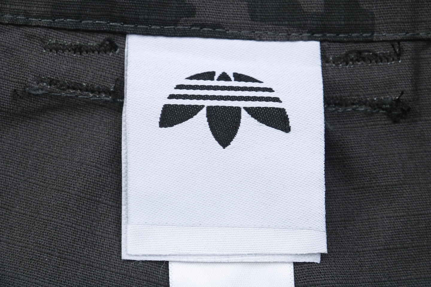 Adidas Detachable Camouflage Cargo Pants Logo tag
