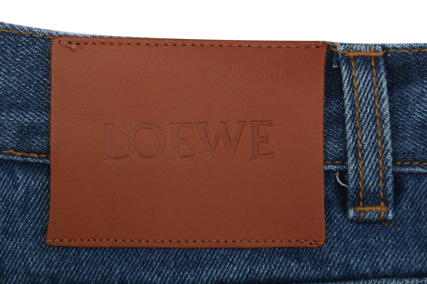 L Anagram Knee Embroidered Denim Pants Logo tag