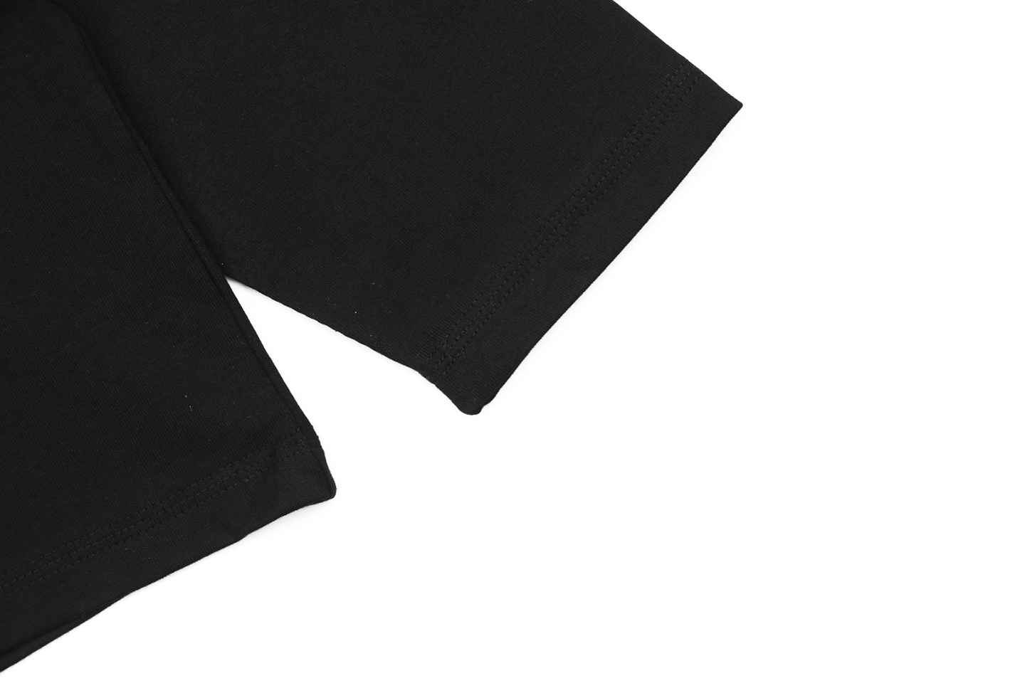 L Hollow Logo Pocket Detail Shirt11.jpeg