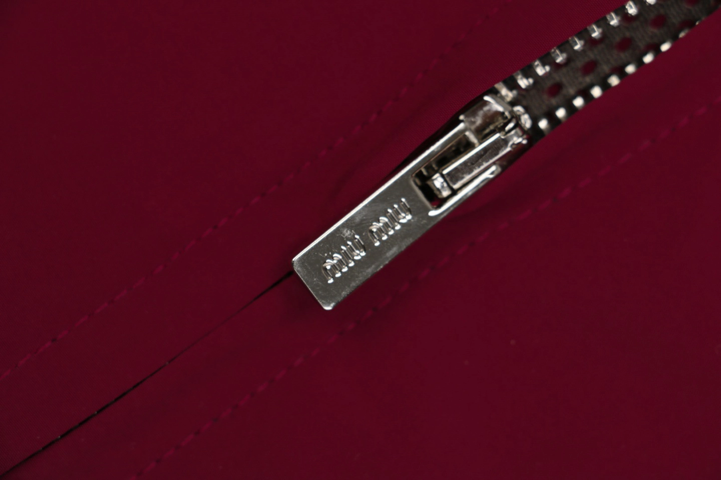 MM Colorblock Logo Hooded Jacket Zipper end