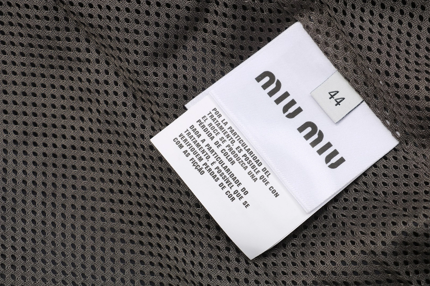 MM Colorblock Logo Hooded Jacket Wash tag