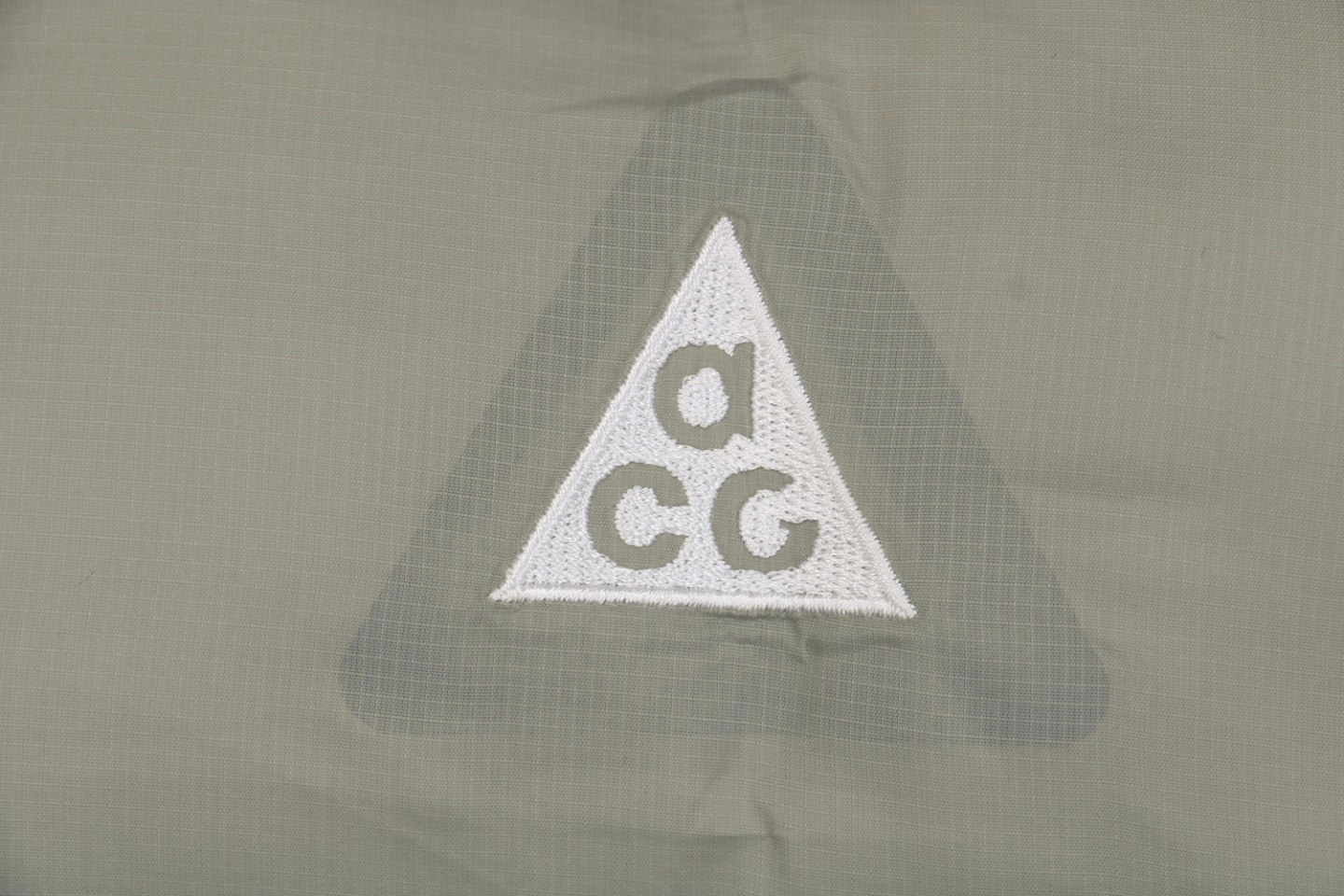 Nike ACG Therma-FIT Hooded Puffer Jacket14.jpeg