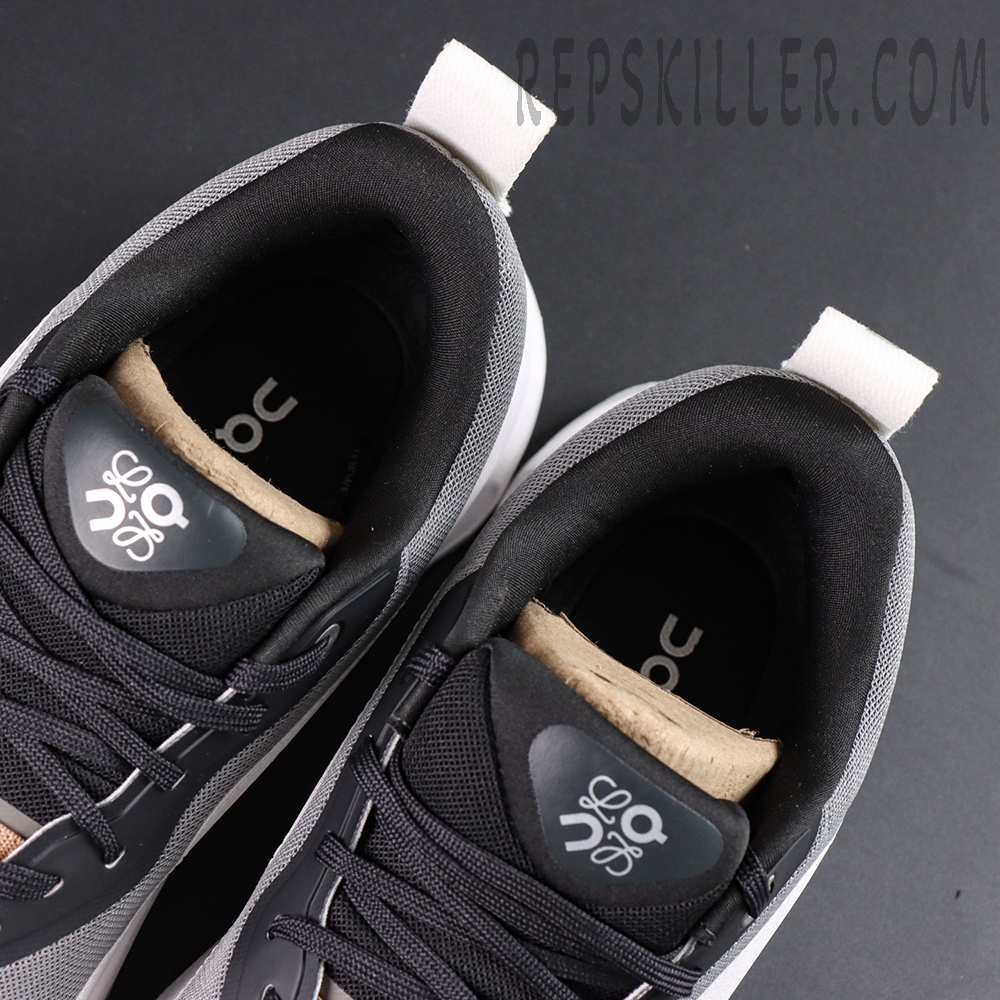 ON Loewe x Cloudtilt 2 ‘Black White’ top-down view highlighting black inner lining and branded insole.