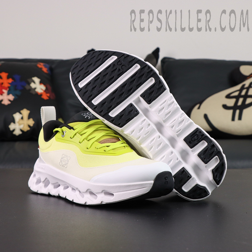 ON Loewe x Cloudtilt 2 ‘Neon Yellow White’ outsole view showcasing segmented black traction pods and CloudTec Phase midsole design.