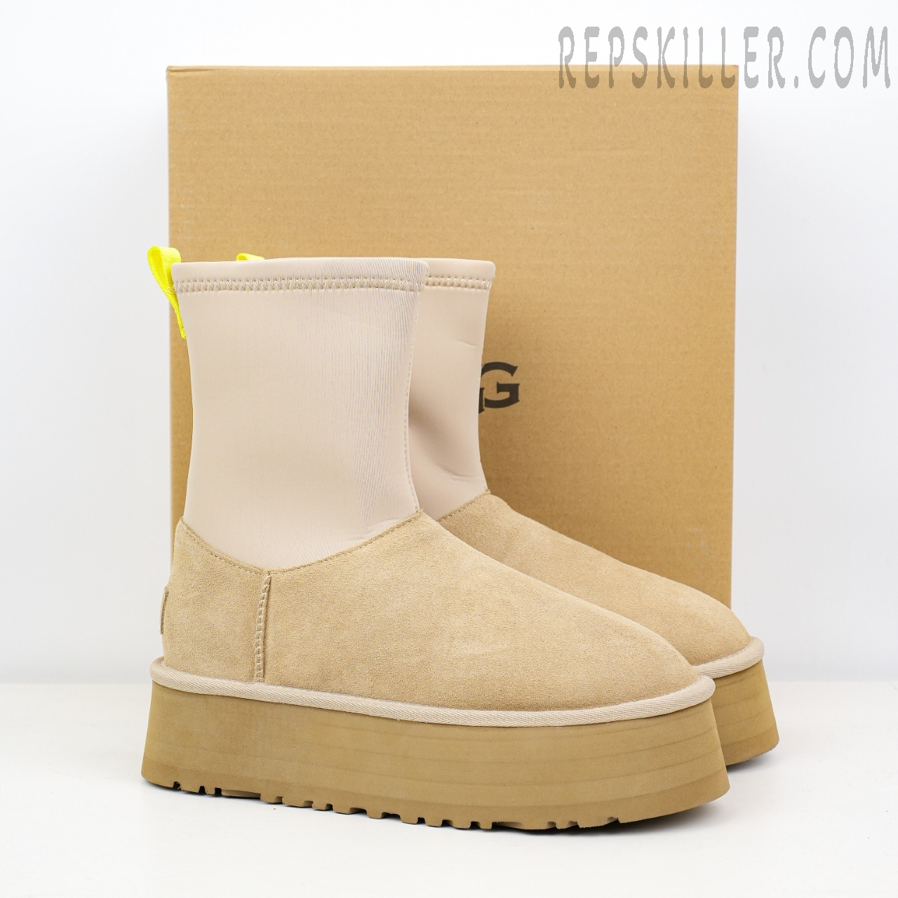 Wmns Classic Dipper Boot Beige