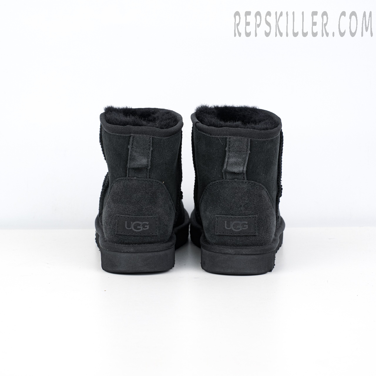 Wmns Classic Mini II Boot 'Black' Heels