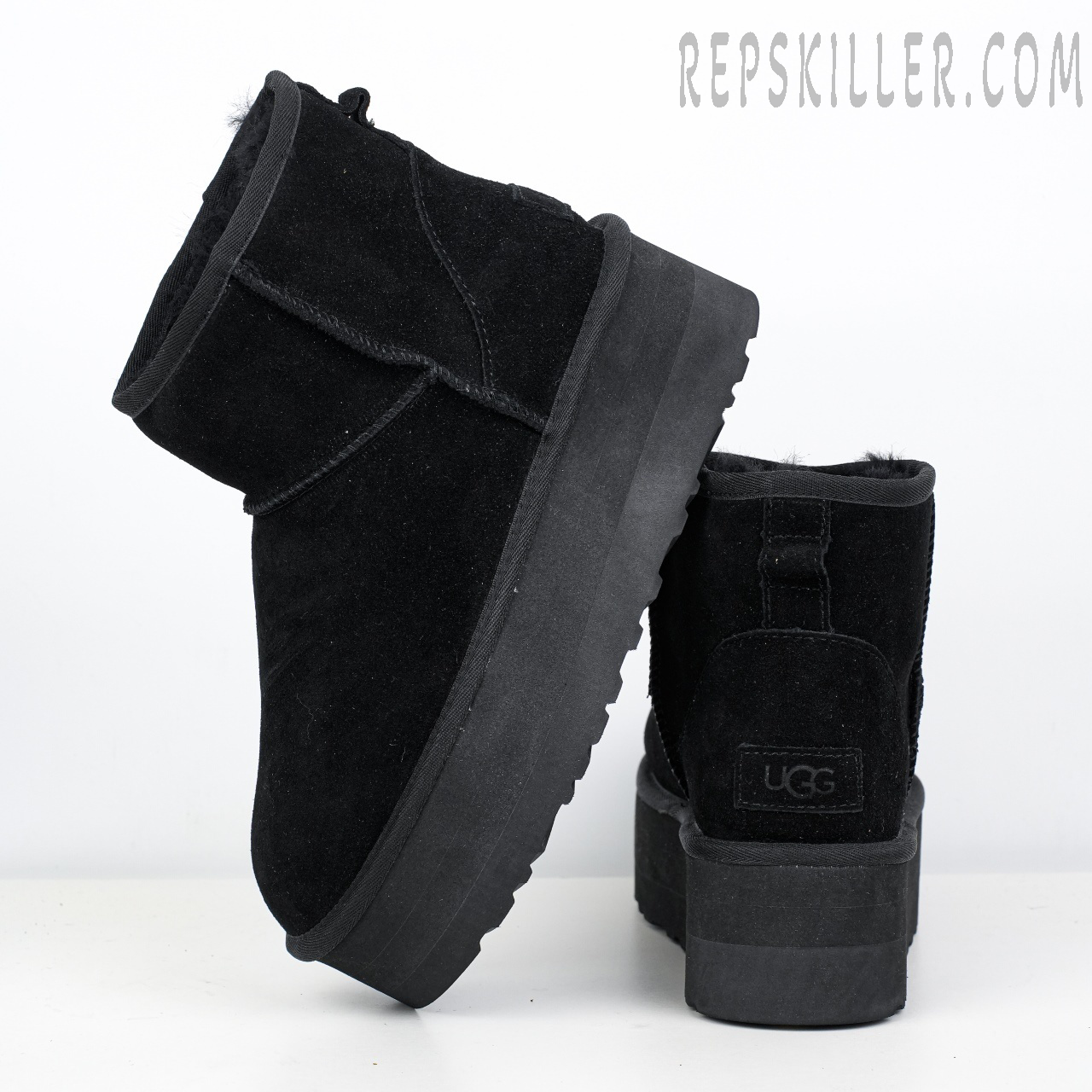 Wmns Classic Mini Platform Boot Sand Black