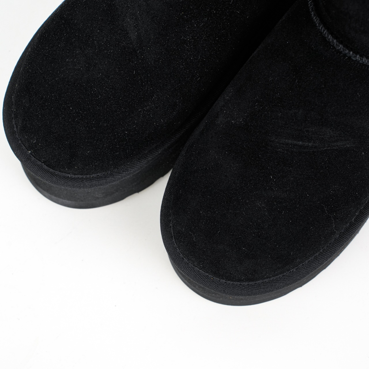Wmns Classic Mini Platform Boot Sand Black Upper