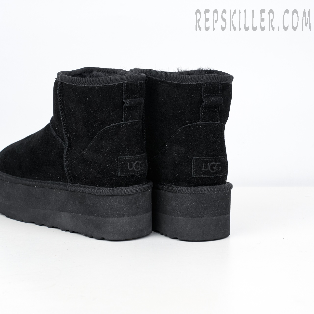 Wmns Classic Mini Platform Boot Sand Black Heels