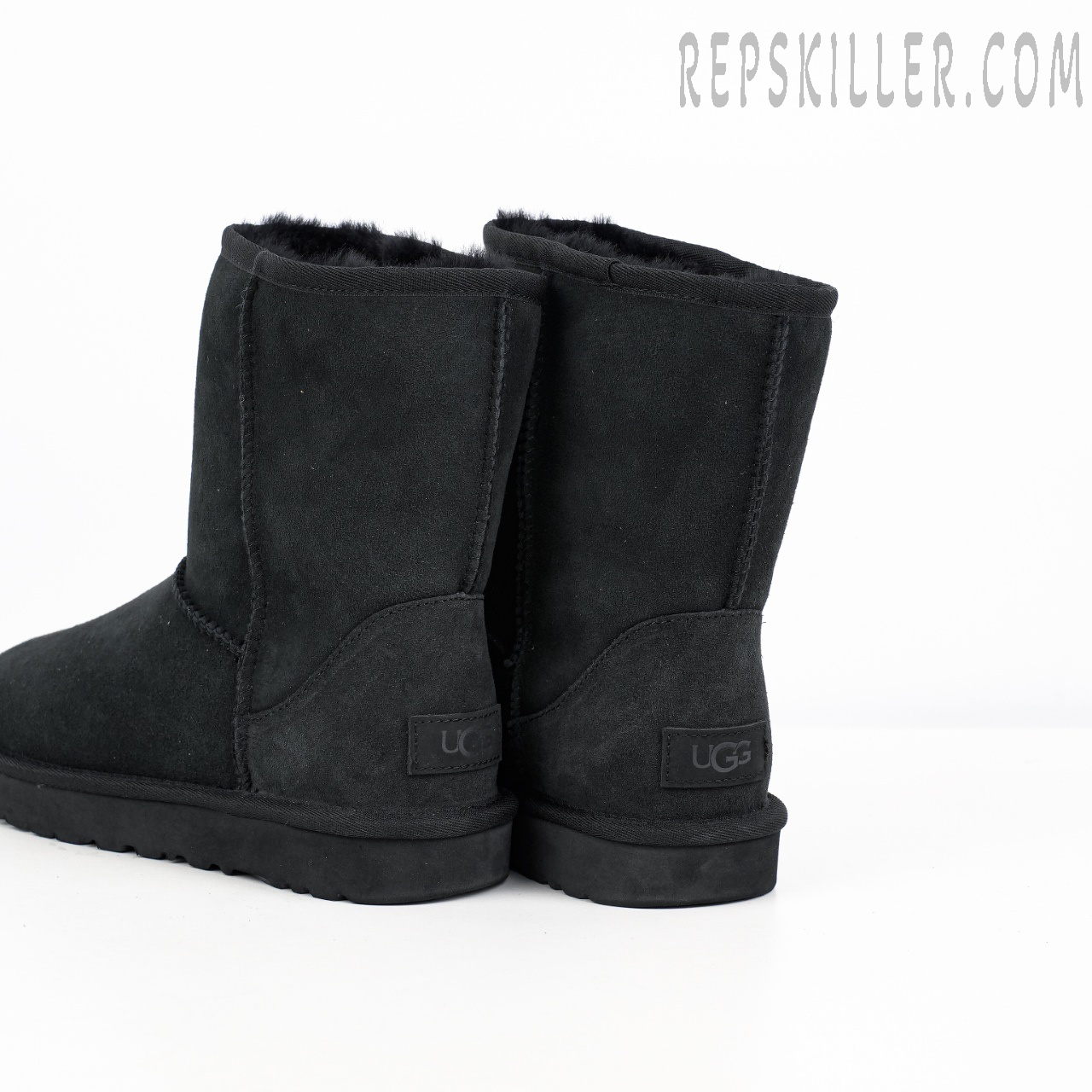 Wmns Classic Short II 'Black' Heels