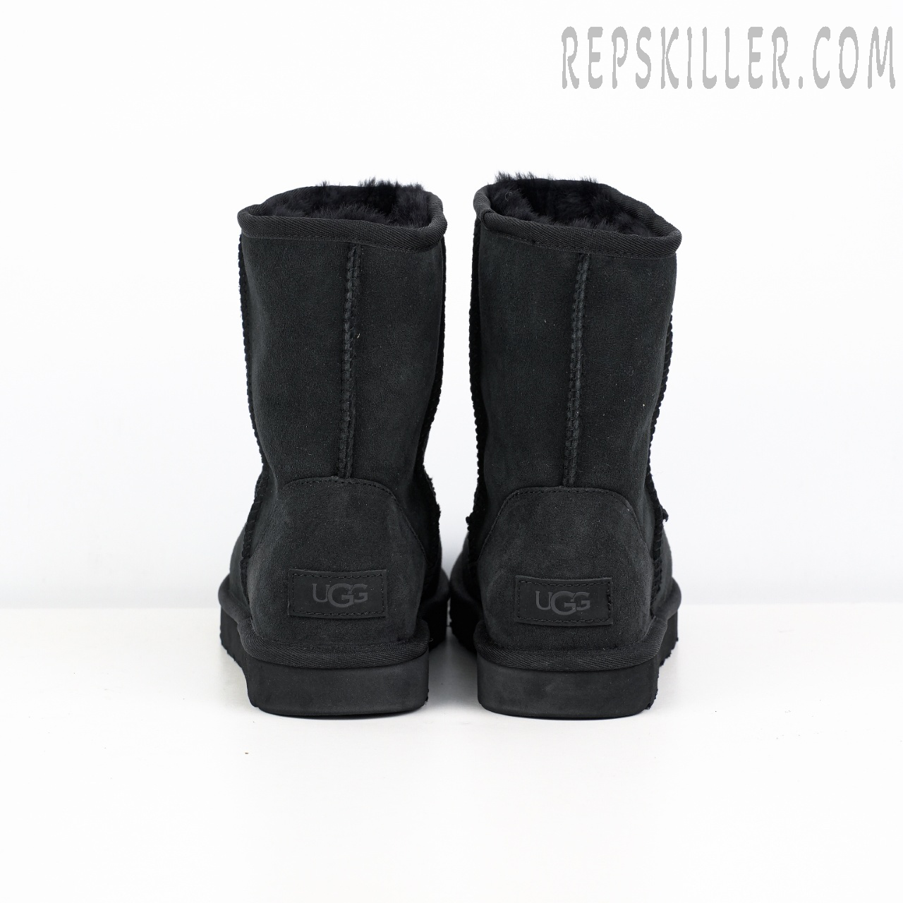 Wmns Classic Short II 'Black' Heels