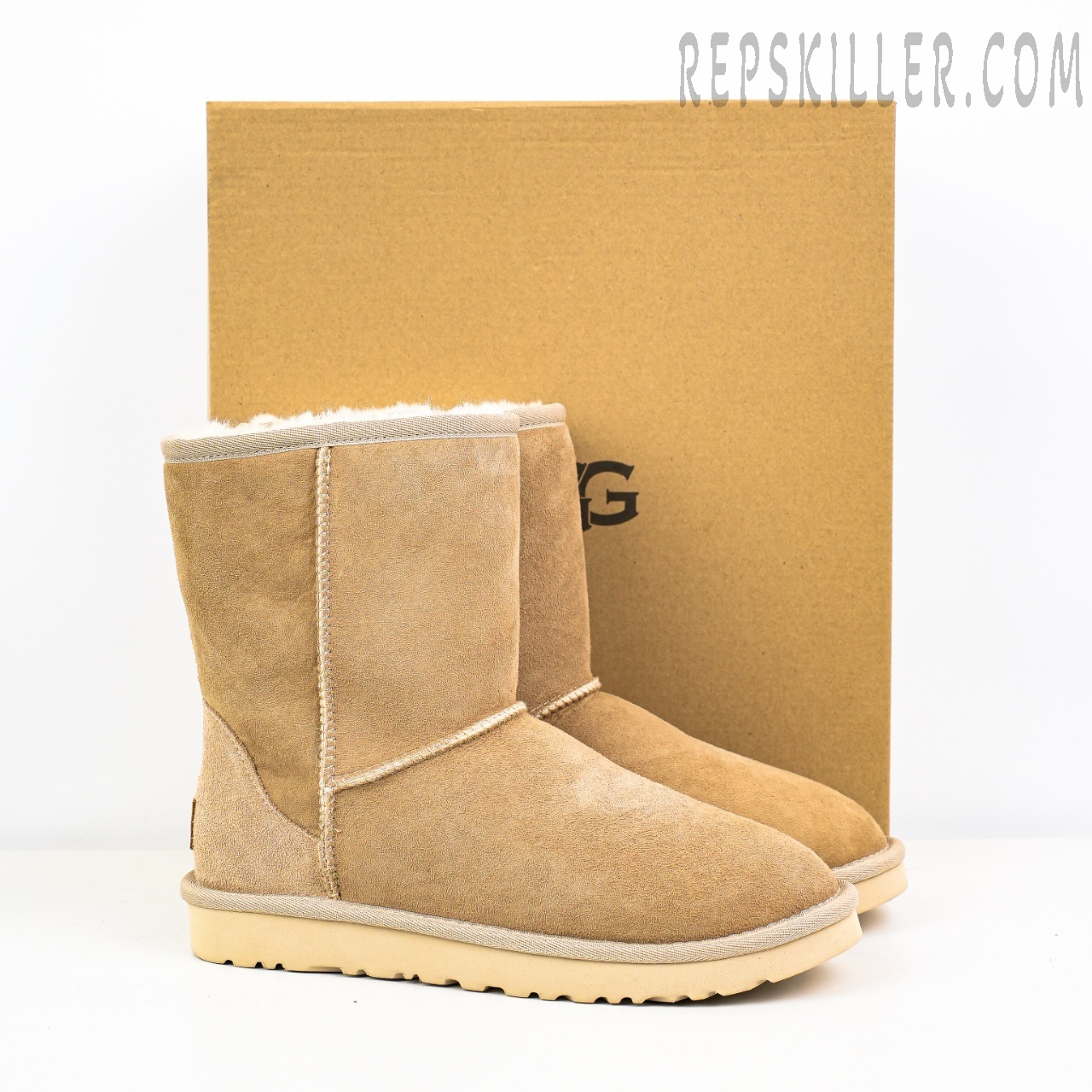 Wmns Classic Short II 'Mustard Seed'